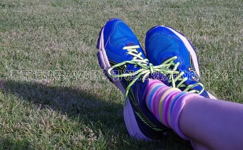 百丽运动鞋2025款：引领未来潮流的创新之作